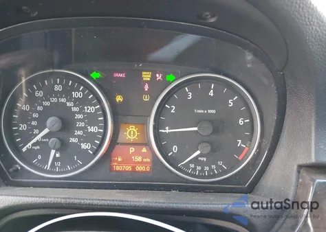 2007 BMW 328Xi z USA, uszkodzony, nr VIN WBAVT73517FV35811